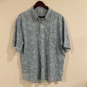 Faherty Blue and White Casual Button Down Shirt